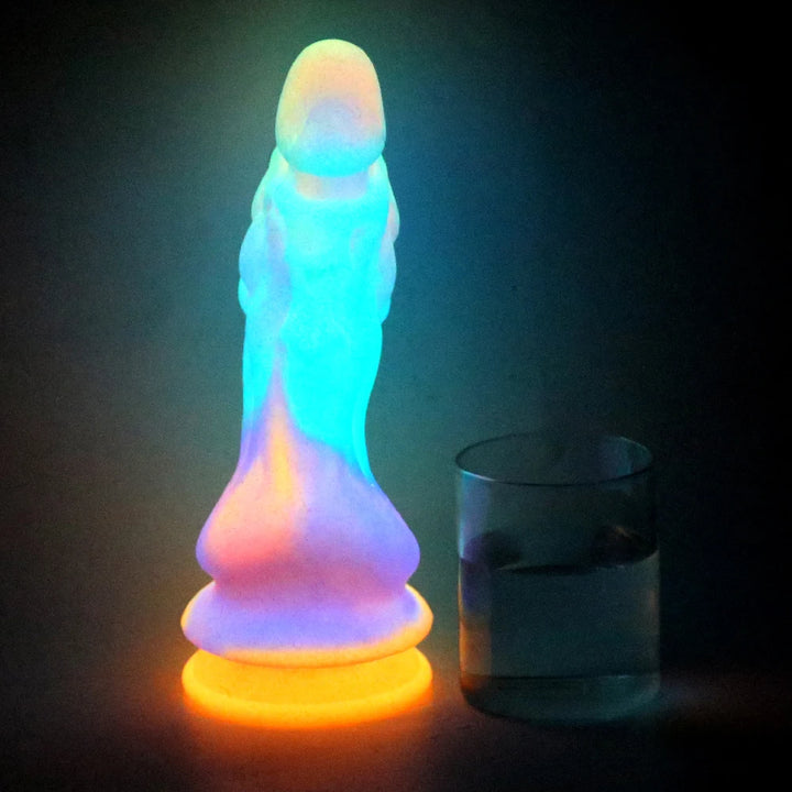 New Luminous Dildos Colourful Glowing Huge Penis G-spot Anal Butt Plug Women Toys Shaped Dragon Monster Dildo with Suction Cup